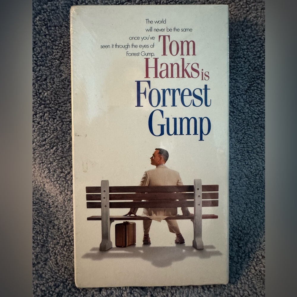Forrest Gump / NEW / Paramount Pictures Watermark Seal / VHS